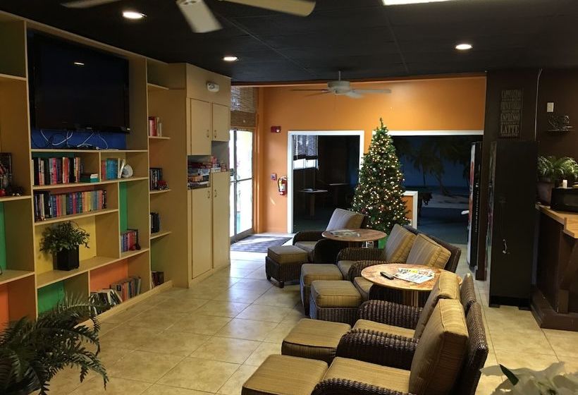 בית מלון כפרי Tropical Inn Palm Bay