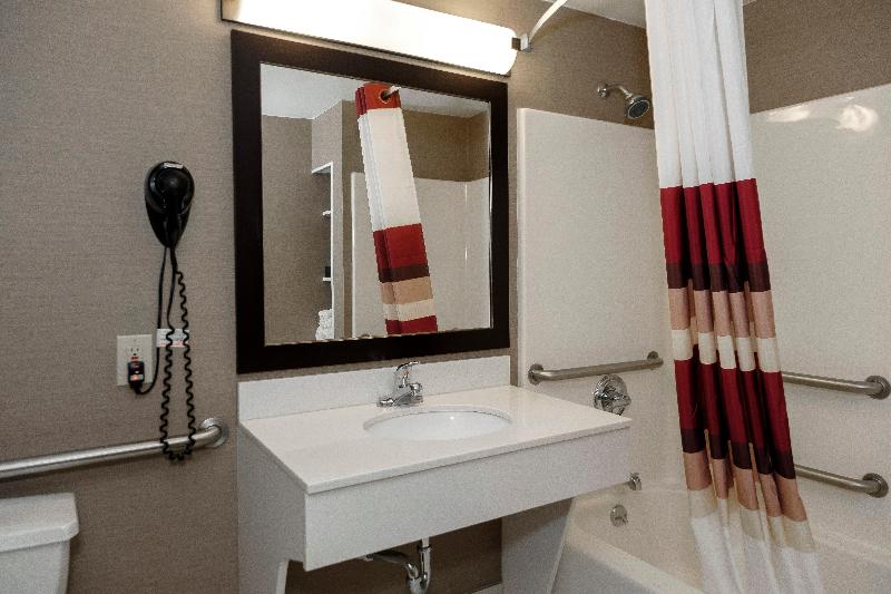 모텔 Red Roof Inn & Suites Newburgh   Stewart Airport West Point