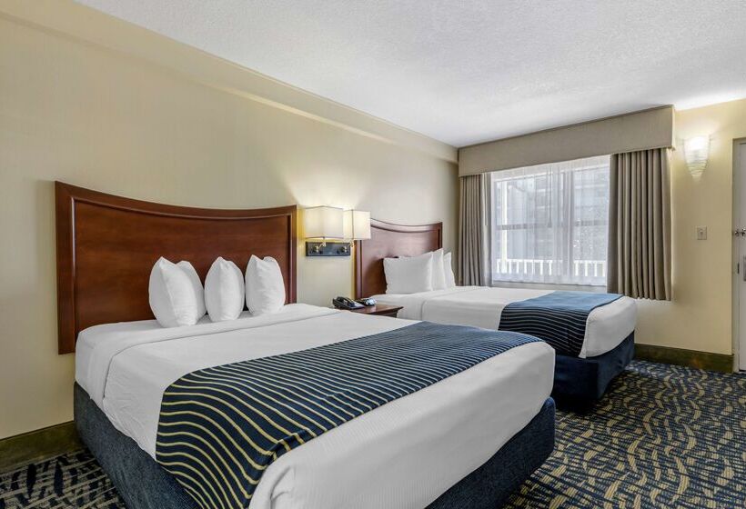 منتجع Best Western Cocoa Beach Hotel & Suites