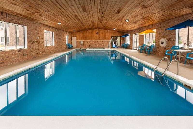 בית מלון כפרי Baymont By Wyndham Manistee