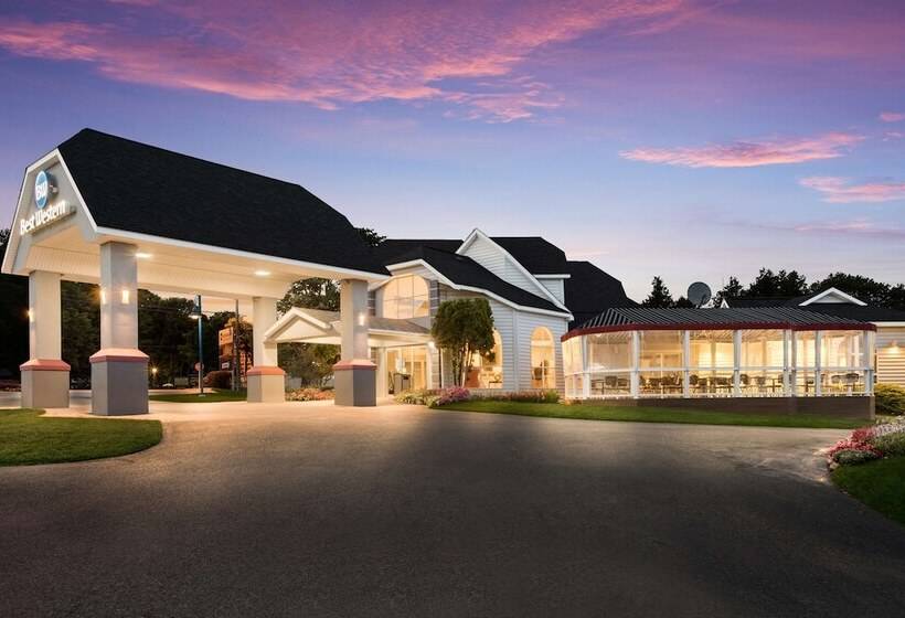 Отель Best Western Harbour Pointe Lakefront