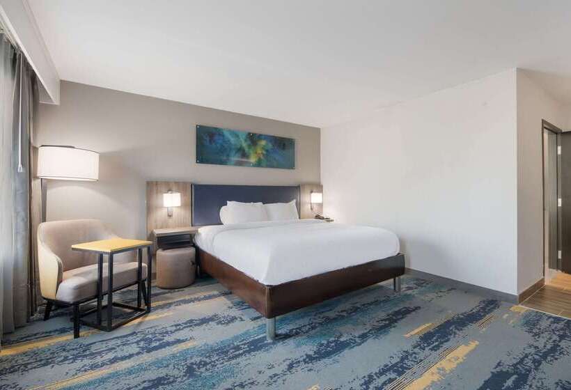 酒店 Clarion Pointe Okc Airport