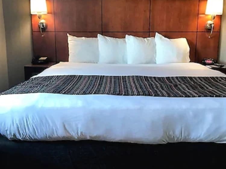 هتل Country Inn & Suites By Radisson, Delta Park North Portland