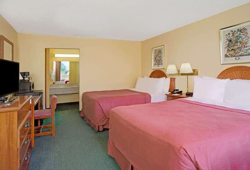 هتل Days Inn By Wyndham Alexandria South