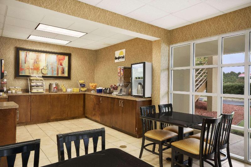 호텔 Days Inn By Wyndham Atlanta Stone Mountain