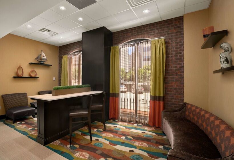 酒店 Days Inn By Wyndham Baltimore Inner Harbor