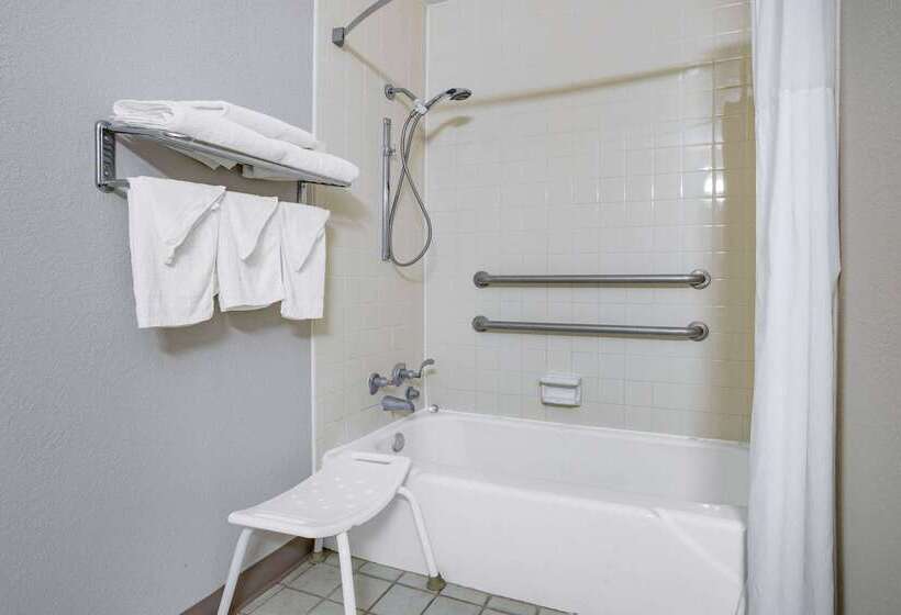 호텔 Days Inn By Wyndham Cambridge