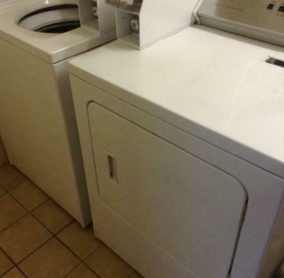 هتل Days Inn By Wyndham Des Moines Merle Hay