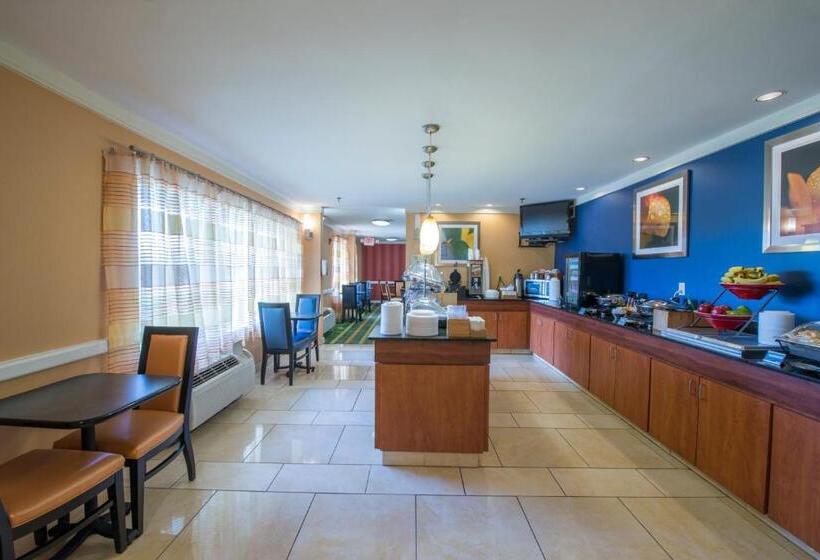 فندق Days Inn By Wyndham Florence Near Civic Center
