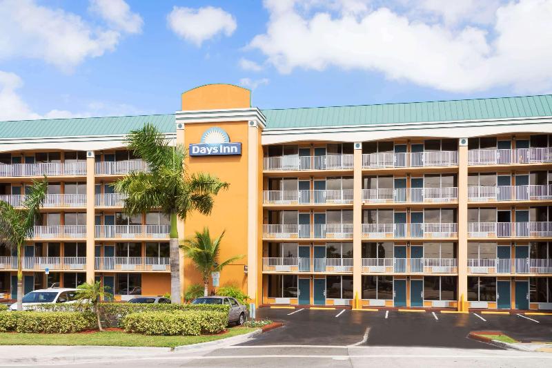 Отель Days Inn By Wyndham Fort Lauderdale Oakland Park Airport N