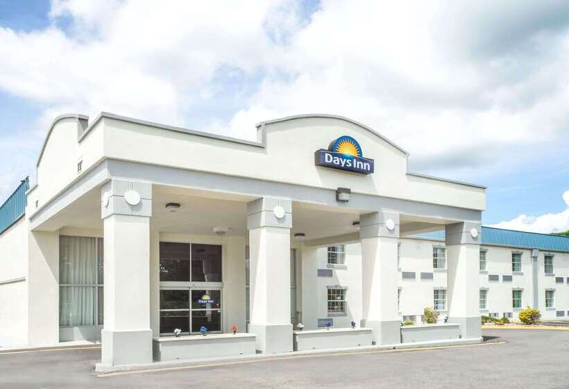 هتل Days Inn By Wyndham Roanoke Near I81