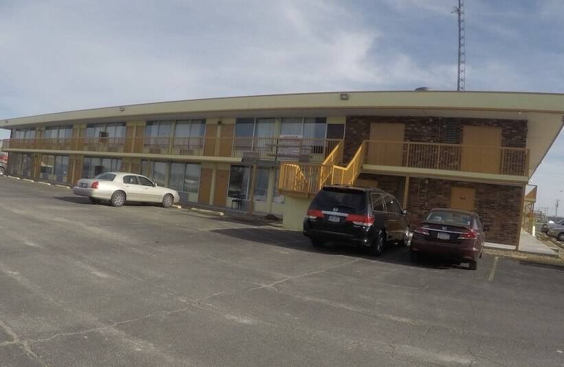 酒店 Days Inn By Wyndham Salem, Il