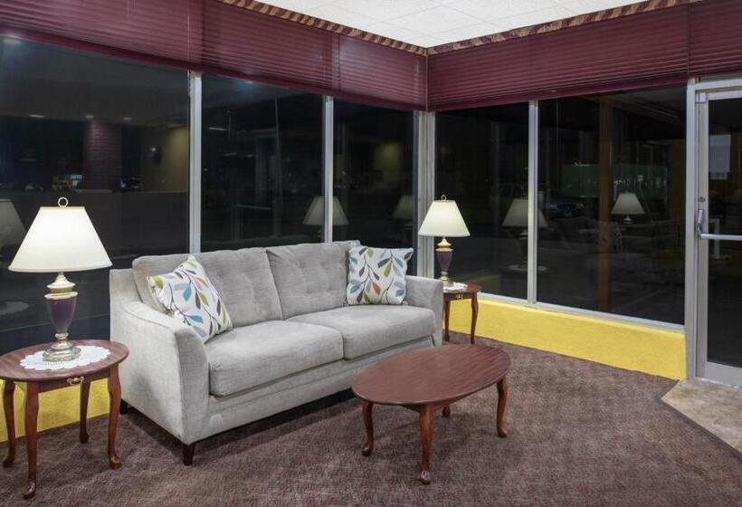 酒店 Days Inn By Wyndham Salem, Il