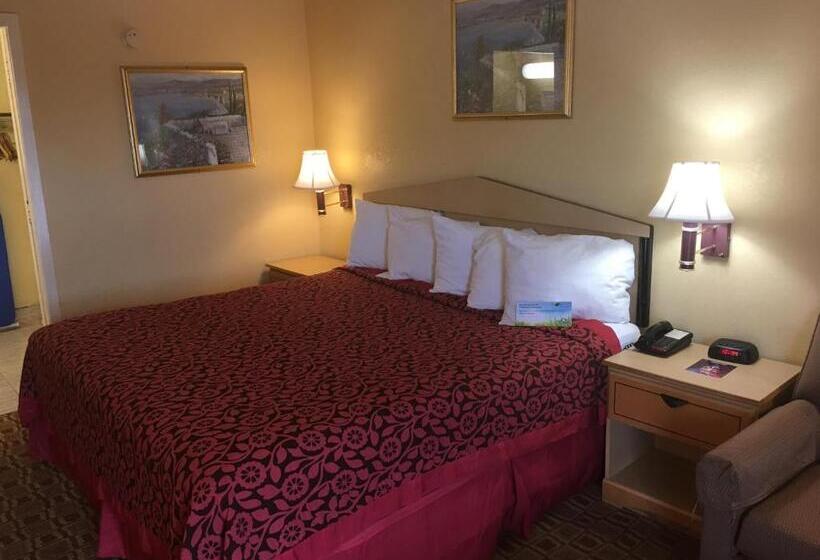 Отель Days Inn By Wyndham Yazoo City
