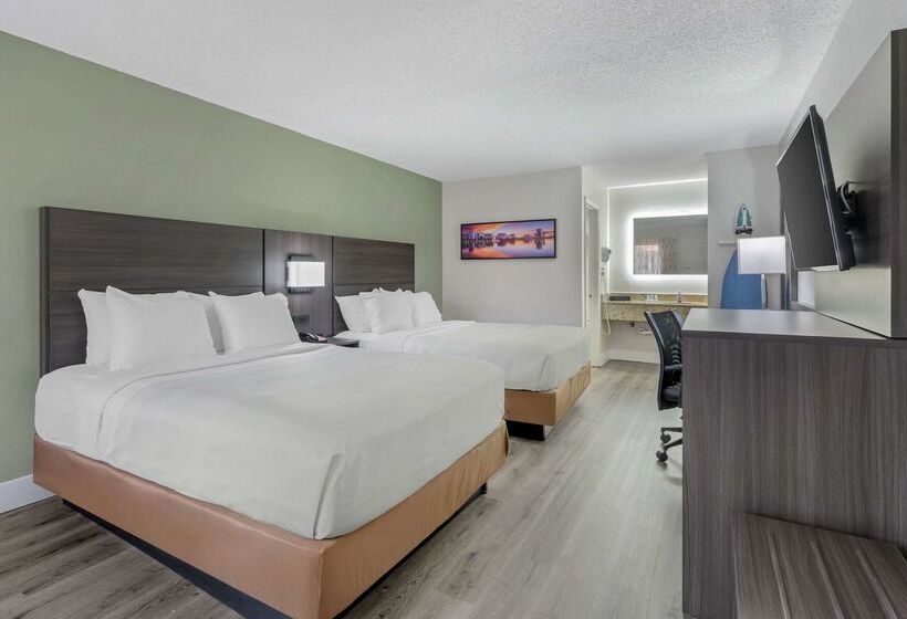 فندق Quality Inn & Suites Orlando East Ucf Area