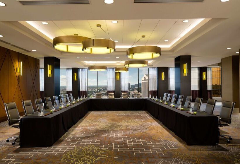 هتل Doubletree By Hilton Dallascampbell Centre