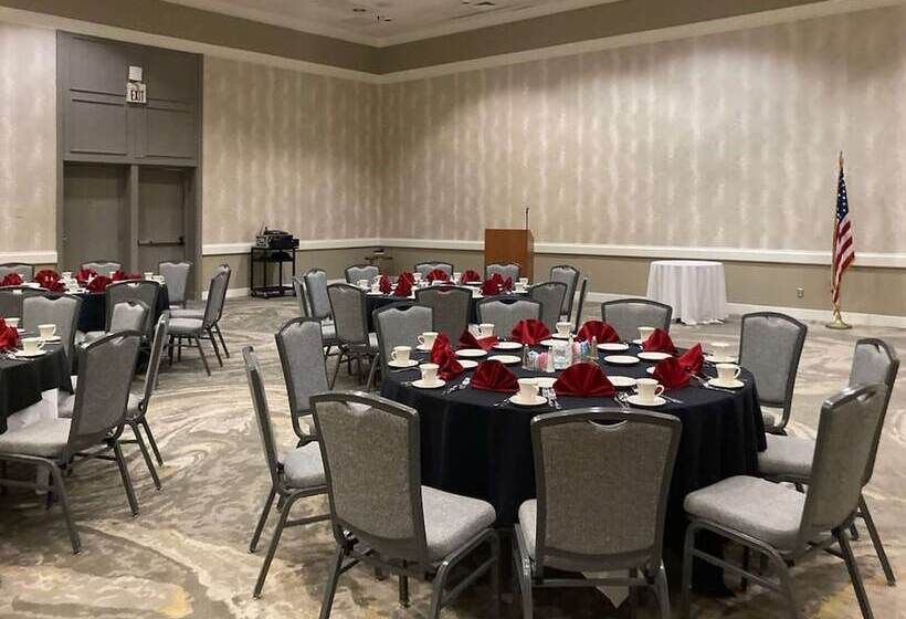 Отель Doubletree By Hilton Tucson  Reid Park