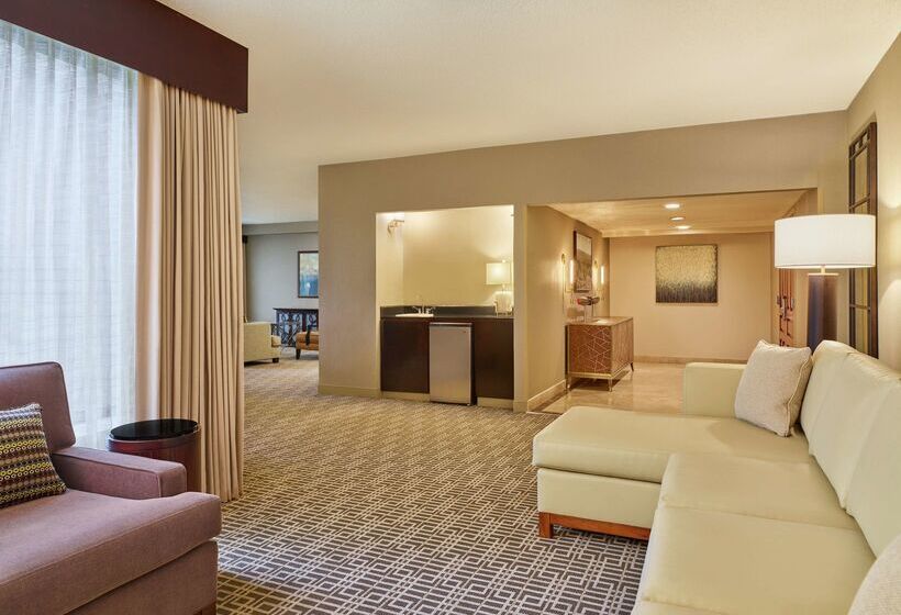 בית מלון כפרי Doubletree By Hilton Houston Intercontinental Airport