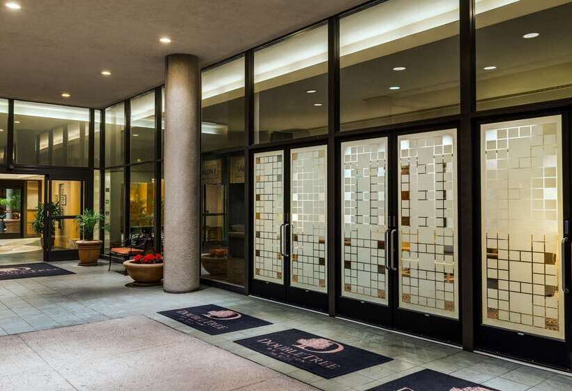 ホテル Doubletree Suites By Hilton Phoenix