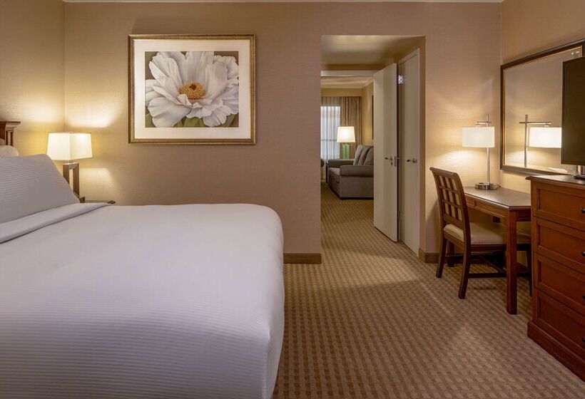 هتل Doubletree Suites By Hilton Salt Lake City