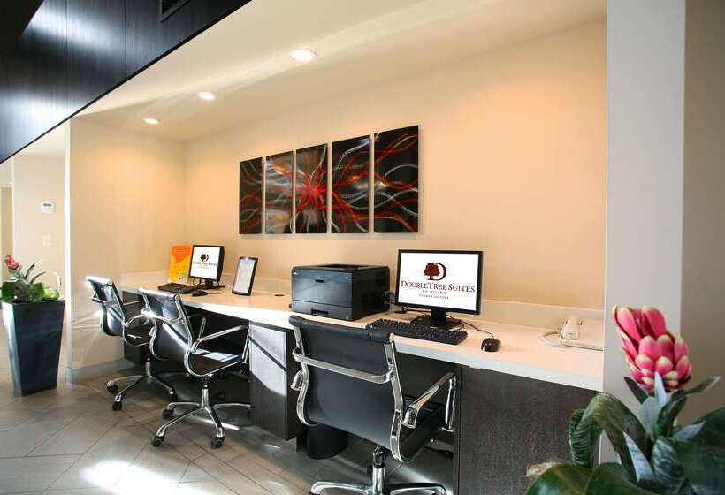 בית מלון כפרי Doubletree Suites By Hilton Tucson Airport