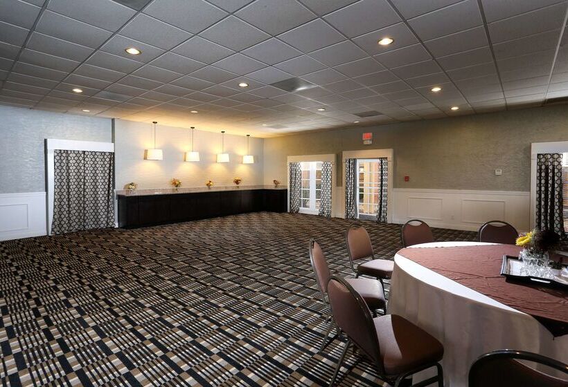 בית מלון כפרי Doubletree Suites By Hilton Tucson Airport