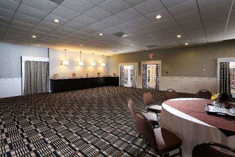 בית מלון כפרי Doubletree Suites By Hilton Tucson Airport