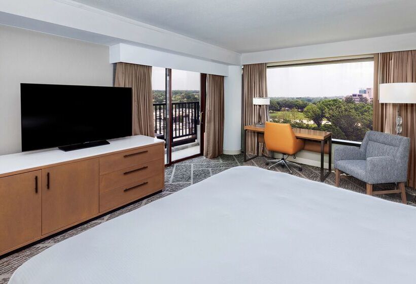 فندق Doubletree By Hilton Tulsa   Warren Place