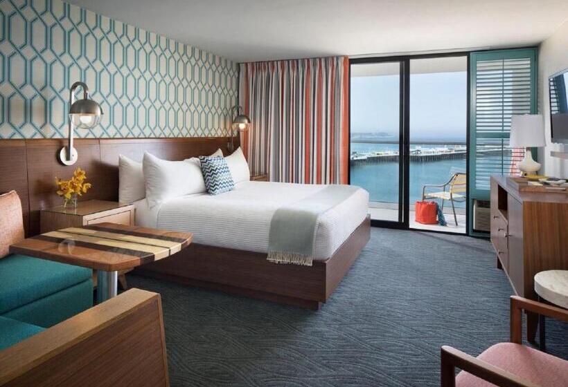 هتل Dream Inn Santa Cruz
