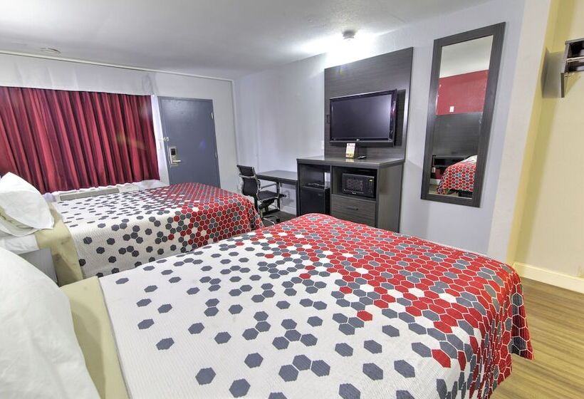 هتل Econo Lodge Airport