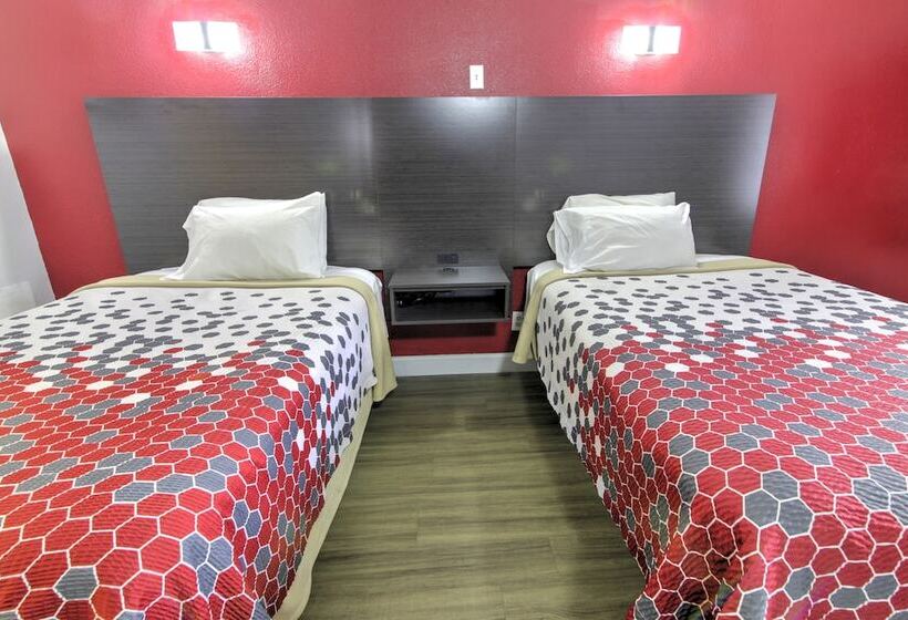 هتل Econo Lodge Airport