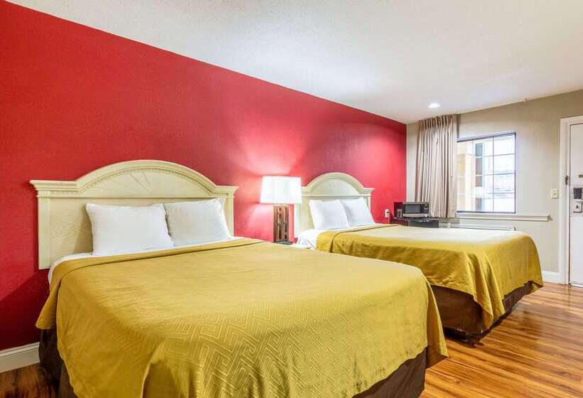 בית מלון כפרי Econo Lodge