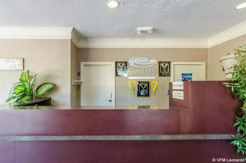 هتل Econo Lodge Historic Area