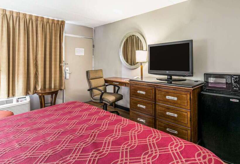 فندق Econo Lodge North
