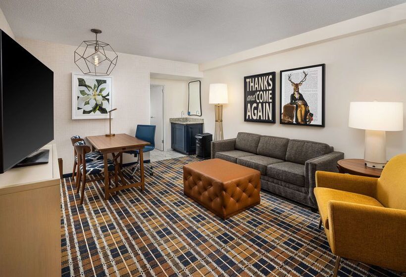هتل Embassy Suites By Hilton Atlanta Buckhead