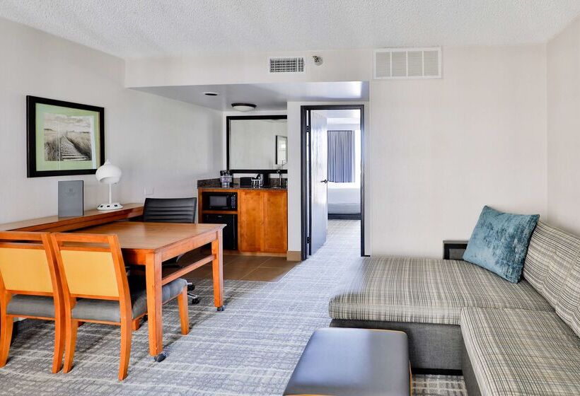 هتل Embassy Suites By Hilton Austin Central