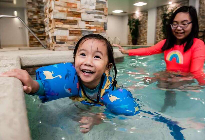 Отель Embassy Suites By Hilton Austin Downtown South Congress