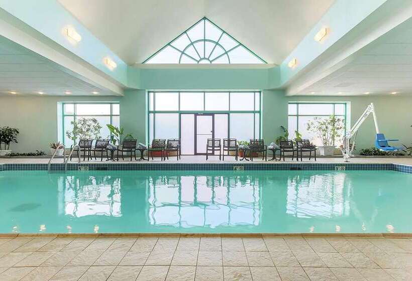 هتل Embassy Suites By Hilton Chicago Lombard Oak Brook