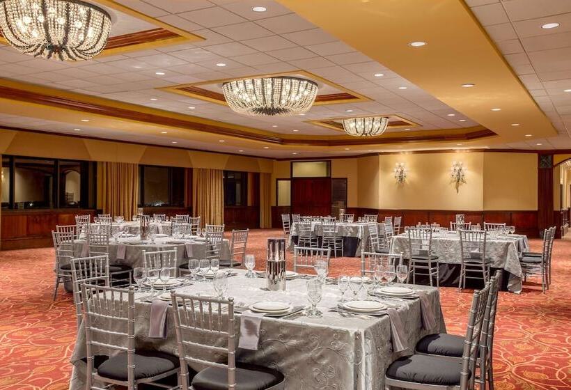 هتل Embassy Suites By Hilton Columbia Greystone