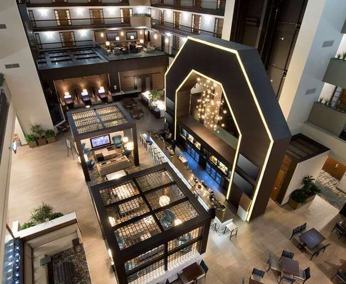 هتل Embassy Suites By Hilton Columbus