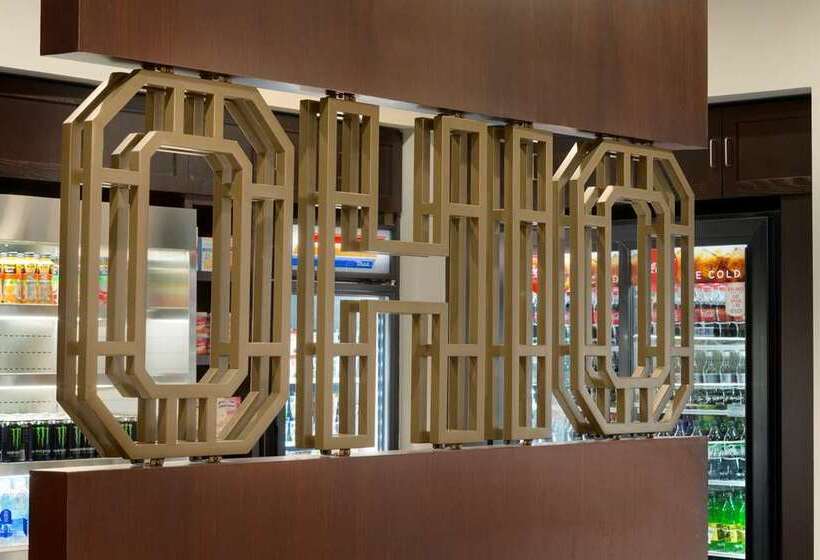هتل Embassy Suites By Hilton Columbus