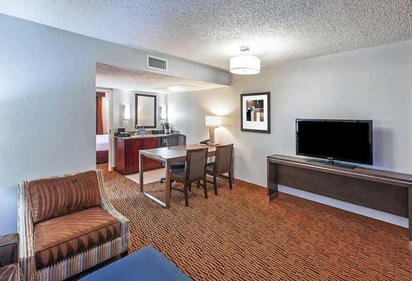 בית מלון כפרי Embassy Suites By Hilton Dallas Market Center