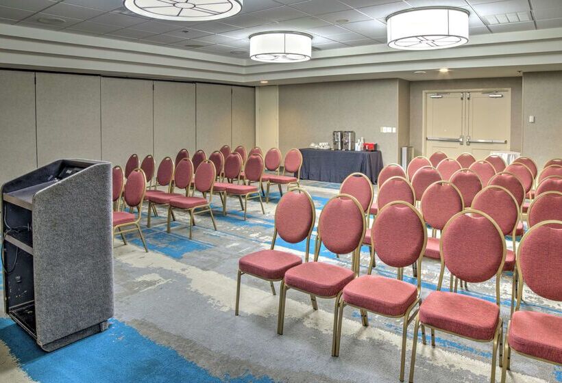 فندق Embassy Suites By Hilton Indianapolis North