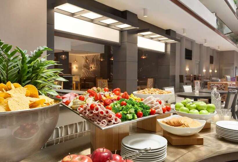 هتل Embassy Suites By Hilton Irvine Orange County Airport