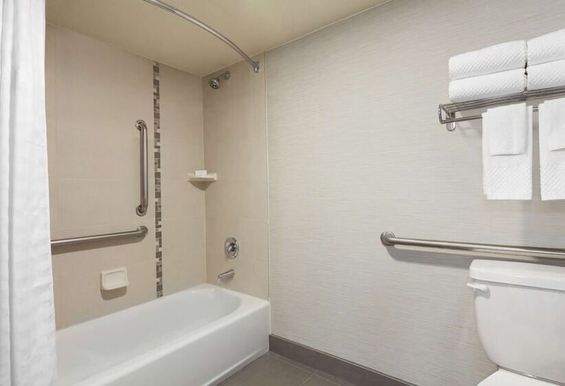 בית מלון כפרי Embassy Suites By Hilton Lompoc Central Coast