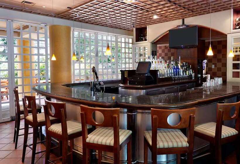 בית מלון כפרי Embassy Suites By Hilton Parsippany
