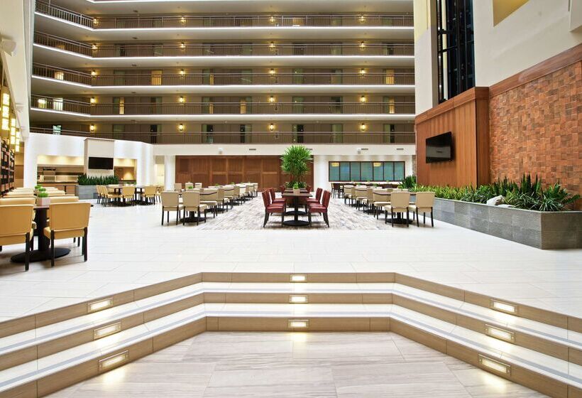 Hotel Embassy Suites By Hilton Portland Washington Square