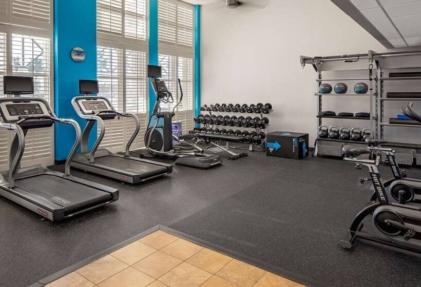 هتل Embassy Suites By Hilton San Diego Bay Downtown