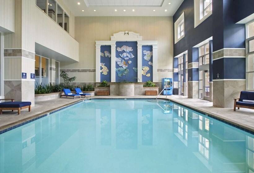 هتل Embassy Suites By Hilton San Diego Bay Downtown