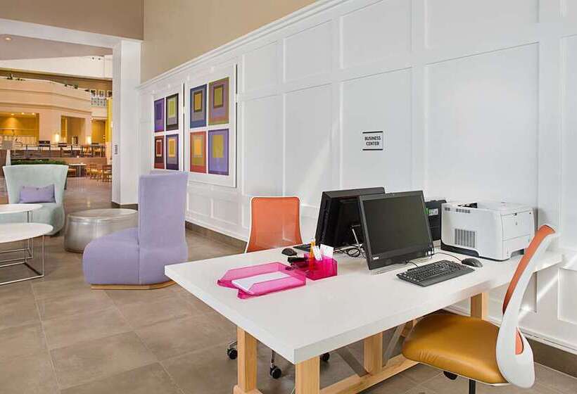 هتل Embassy Suites By Hilton San Diego Bay Downtown